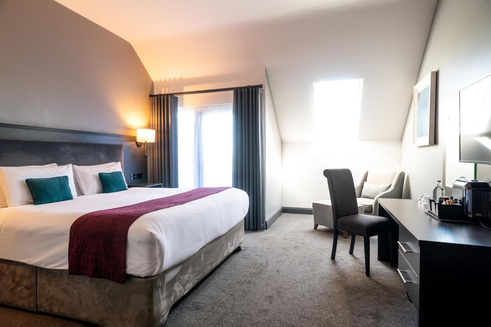 Cliffs Of Moher Hotel ليسكانور المظهر الخارجي الصورة